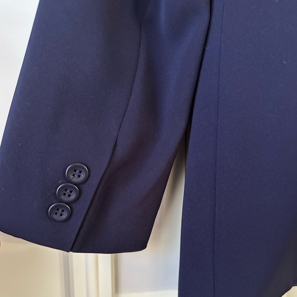 Adrienne Papell Navy Women's Blazer, Size 8P - Picture 5 of 6